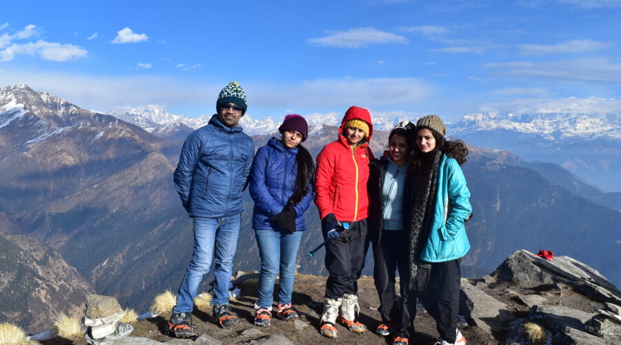 Trekkers at Chopta Trek - Outdoor Monks