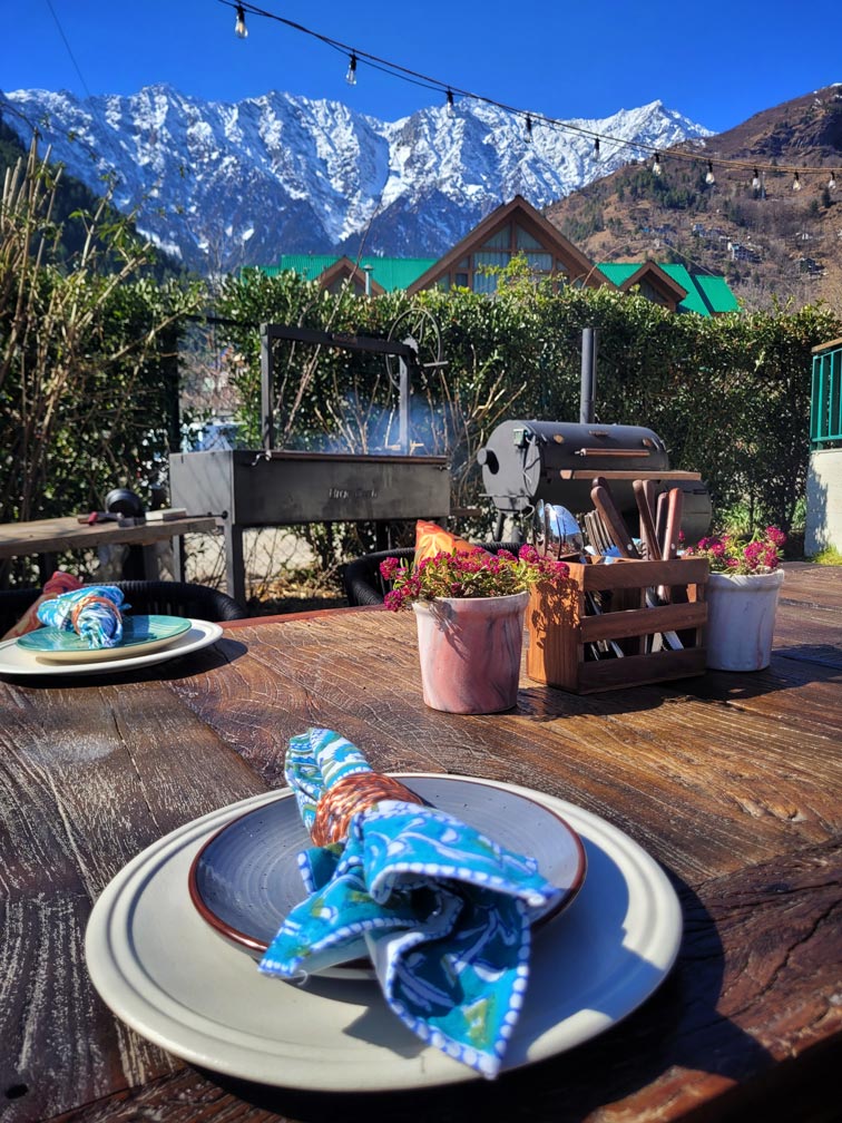 Best Restaurant in Manali - Smokehouse by BraaiCraft
